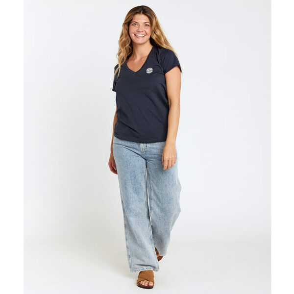 RIP CURL RE-ENTRY V NECK TSHIRT
