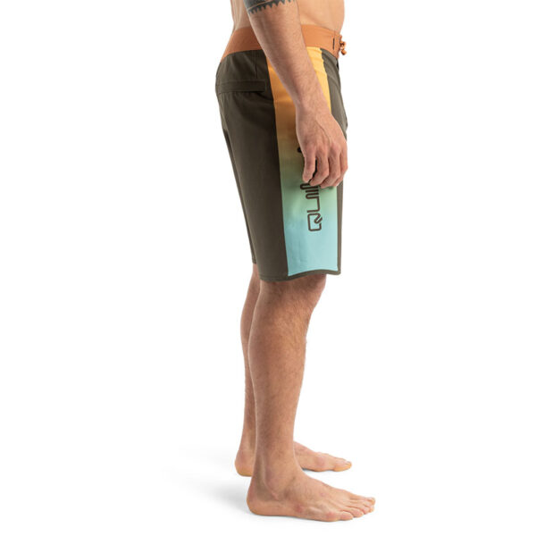 QUIKSILVER SURFSILK HOLMES 20 BOARDSHORT - Image 4