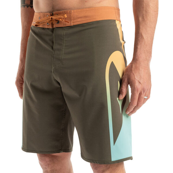 QUIKSILVER SURFSILK HOLMES 20 BOARDSHORT - Image 3