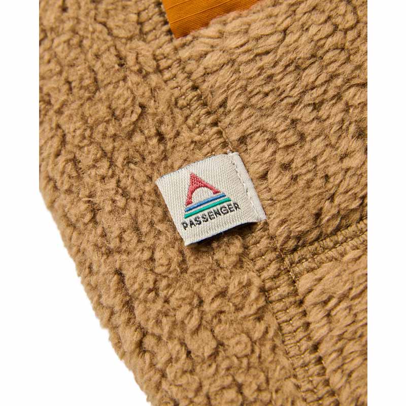 PASSENGER VENTURESCAPE VEST - Image 4