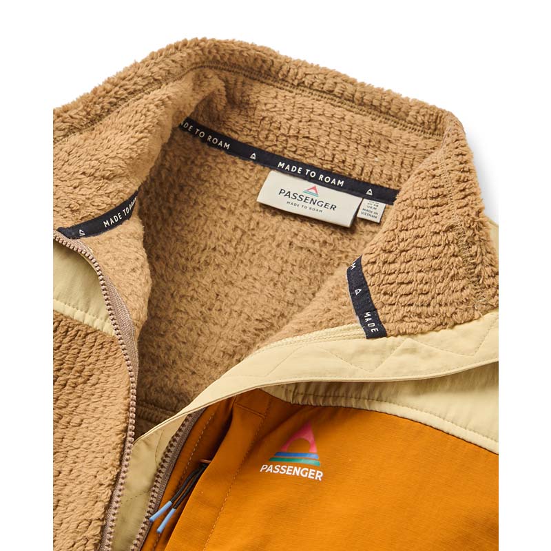 PASSENGER VENTURESCAPE VEST - Image 2